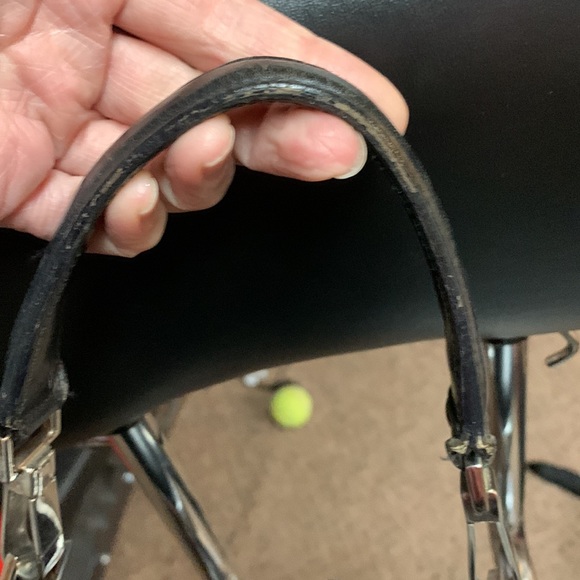 Authentic Gucci nylon purse - Picture 13 of 14